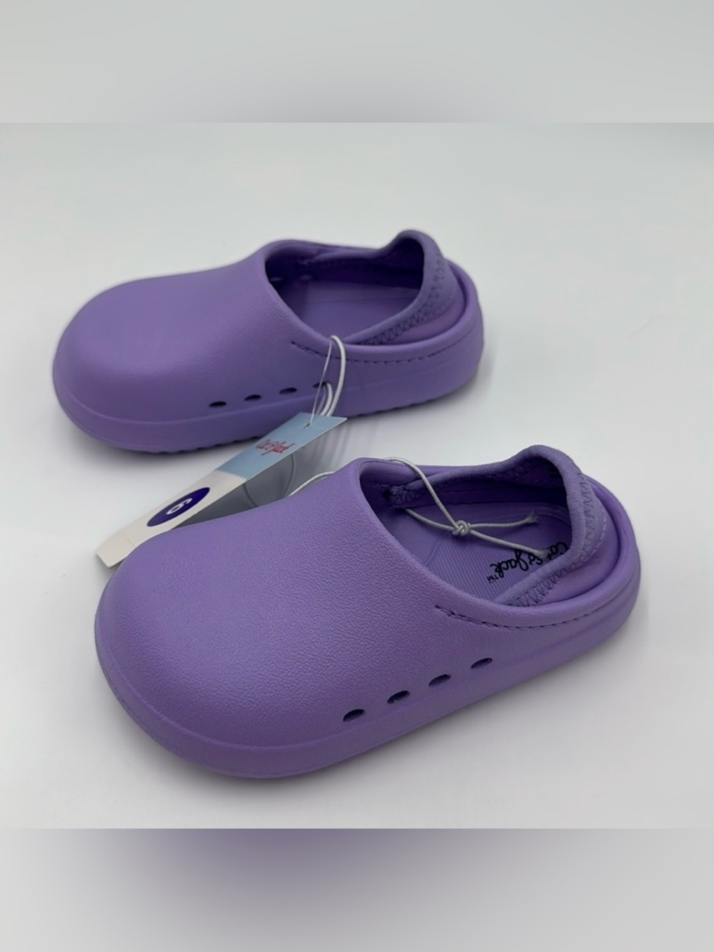 NWT Cat & Jack Toddler Girls Purple Rowan Pull-On
Slip On Water Shoes Size 6 - Picture 2 of 9
